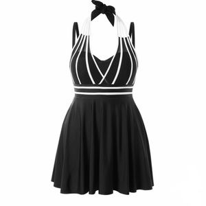 NWOT-Swim Skirt Beach Dress. Plus Size Swimsuit